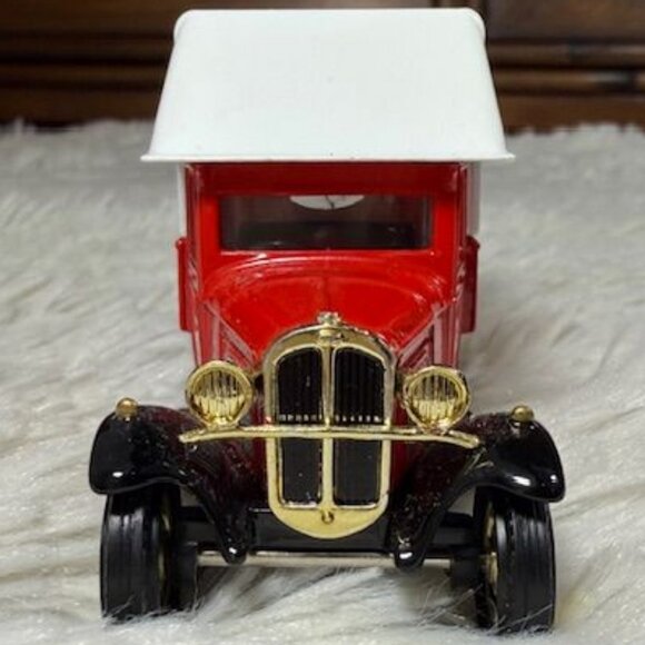 Vintage Coca-Cola x Mattel Metal Red White 1932 Ford AA Truck Spinning Wheels - Picture 5 of 13
